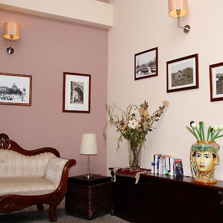 La Collegiata Guest House Katania Zewnętrze zdjęcie