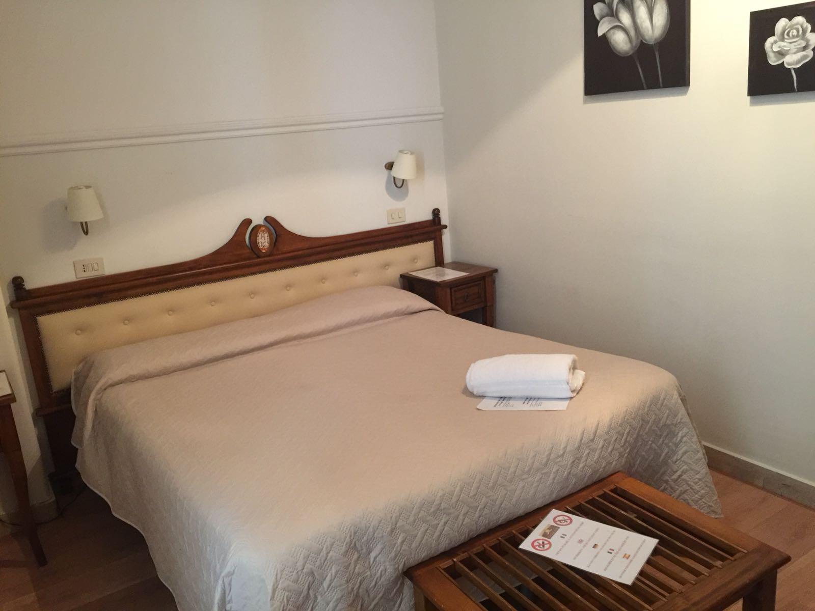 La Collegiata Guest House Katania Zewnętrze zdjęcie