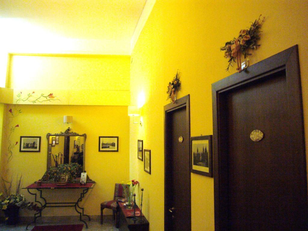 La Collegiata Guest House Katania Zewnętrze zdjęcie