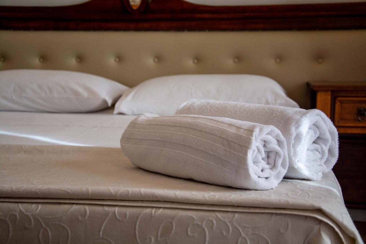 La Collegiata Guest House Katania Zewnętrze zdjęcie